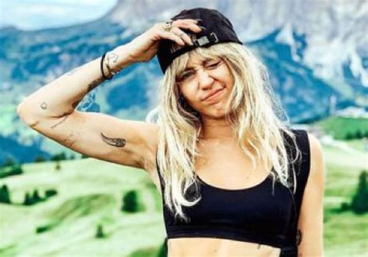 Miley Cyrus’ Cryptic Instagram Post Seemingly Throws Shade At Her Exes