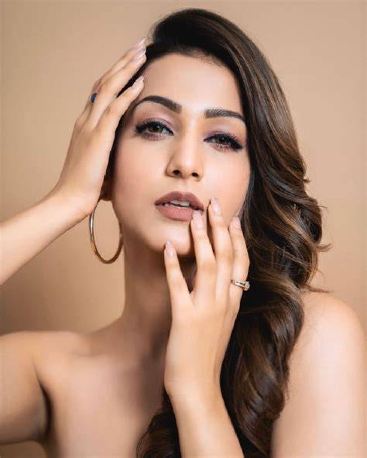 Monique Exposito Biography, Age, Height, Married, Baby, Net Worth, Instagram