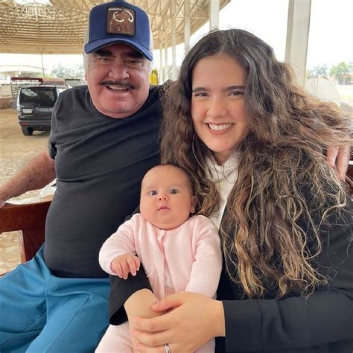“Music Runs in The Family”, A Look At Vicente Fernández Grandaughter Camila Fernández