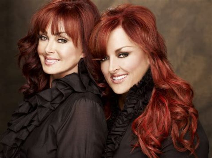 Naomi Judd funeral pictures, home, TV (LIVE UPDATE)