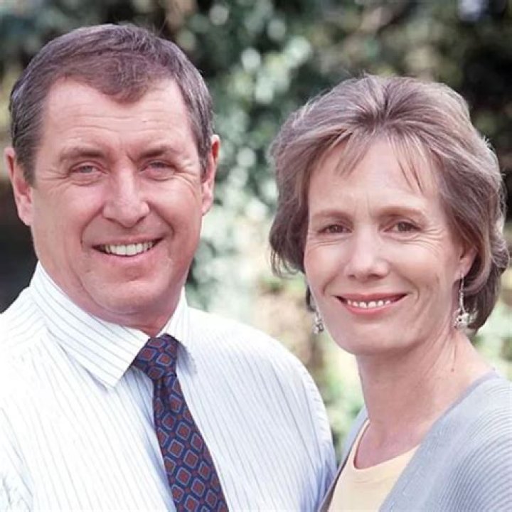 Neil Dudgeon Bio, Wiki, Age, Family, Wife, Net Worth and Midsomer Murders