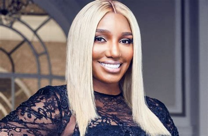 NeNe Leakes Looks Amazing At Her Lounge