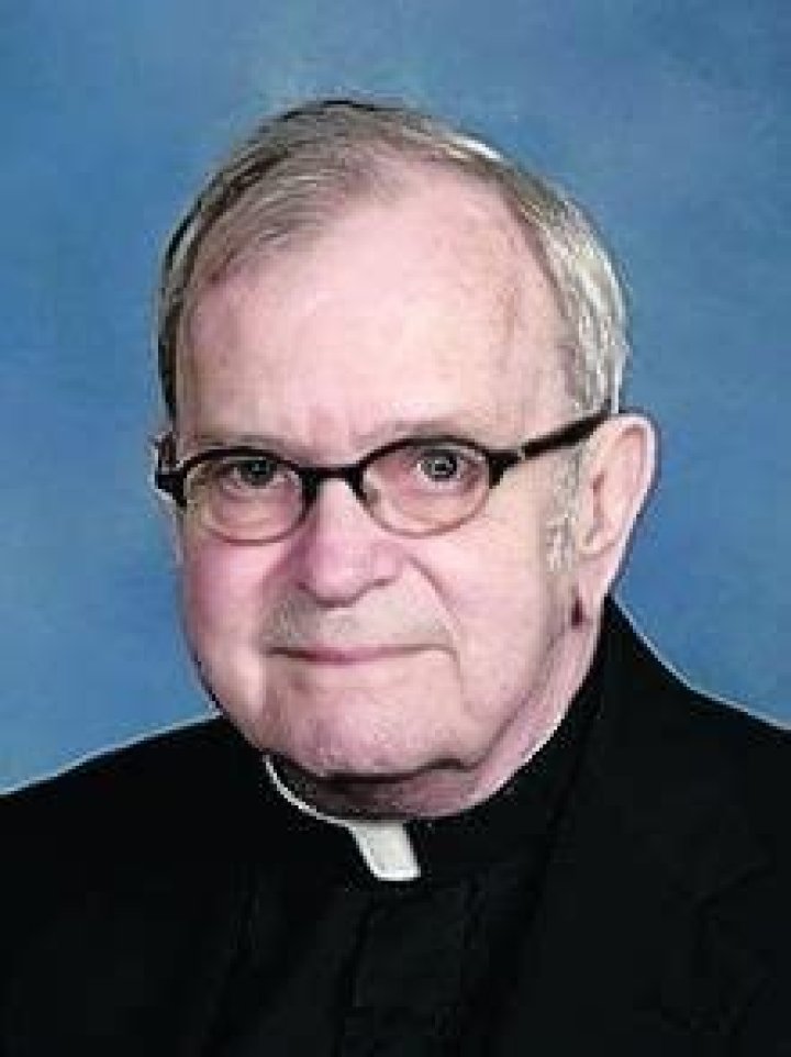 Obituary | Pastor Paul Desrosiers Visitation and Funeral, Transfiguration of The Lord Catholic Church Mourns
