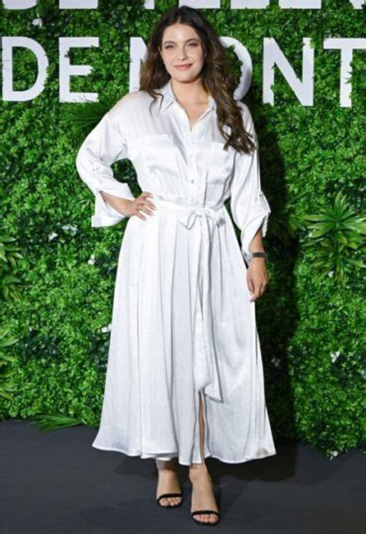 Paige Spara Height Weight Shoe Size Body Measurements Facts