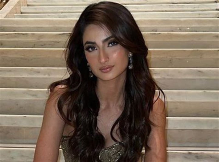Palak Tiwari in Bathing Suit Shares a Special Shot — Celebwell