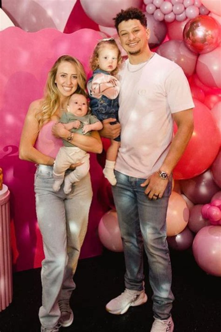 Patrick Mahomes II Biography - Facts, Childhood, Family Life & Achievements