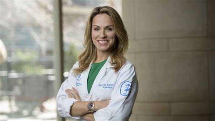 Peri Baumeister Bio, Wiki, Age, Height, Family, Husband, Movies and Net Worth.