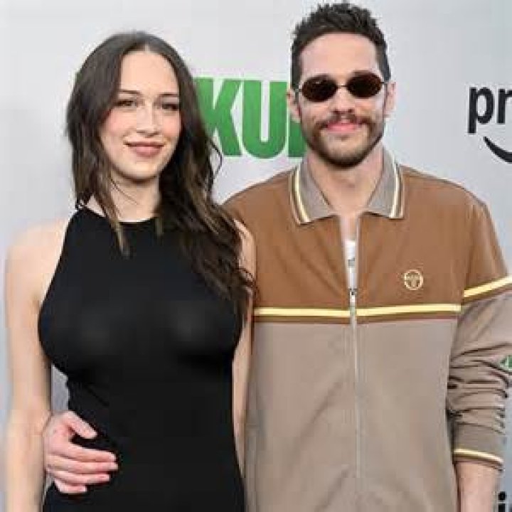 Pete Davidson Spotted Holding Hands With Kate Beckinsale Who Is 20 Years His Senior