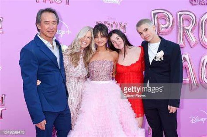 Peyton Elizabeth Lee Parents: Meet Jennifer Dormer Lee and Andrew Tinpo Lee