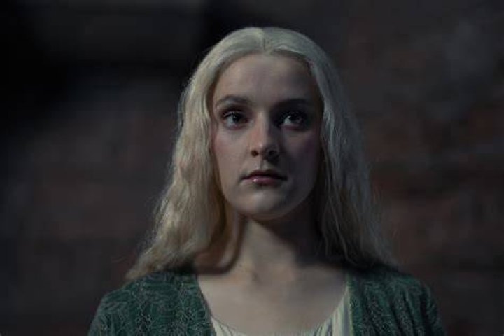 Phia Saban Age- Actress As Aelfwynn In The Last Kingdom, Who Is She Dating Now?