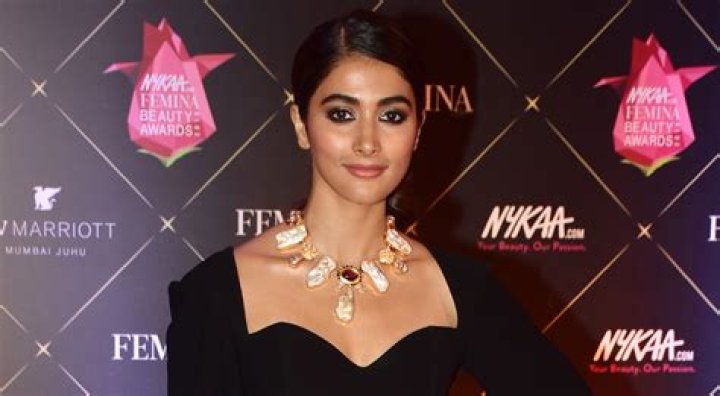 Pooja Hegde in Bathing Suit Gets a "Warm Welcome" — Celebwell