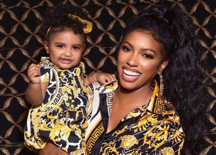 Porsha Williams Flaunts PJ’s Permanent Resting-Princess Face In This Photo