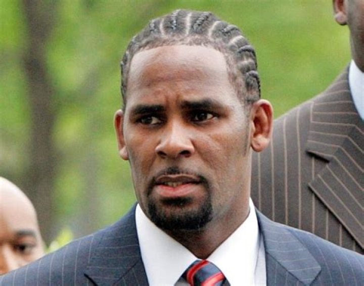 R. Kelly Reportedly Got Both Vaccines While In Prison – The 1st And 2nd Dose