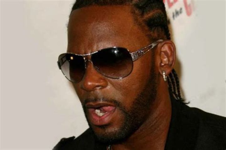 R. Kelly’s Record Label Reportedly Puts His Music On Hold