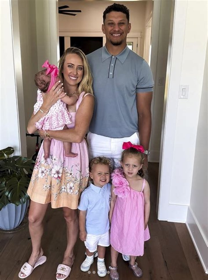 Ray Pillow Wife; Meet Joanne, and Their Three Children, Dale, Selena and Daryl,