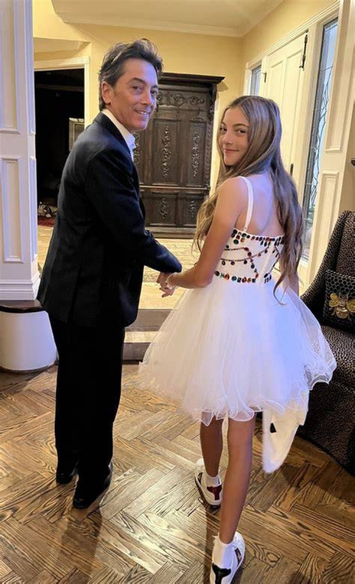 Renee Sloan – Bio, Family Life & Facts About Scott Baio’s Wife