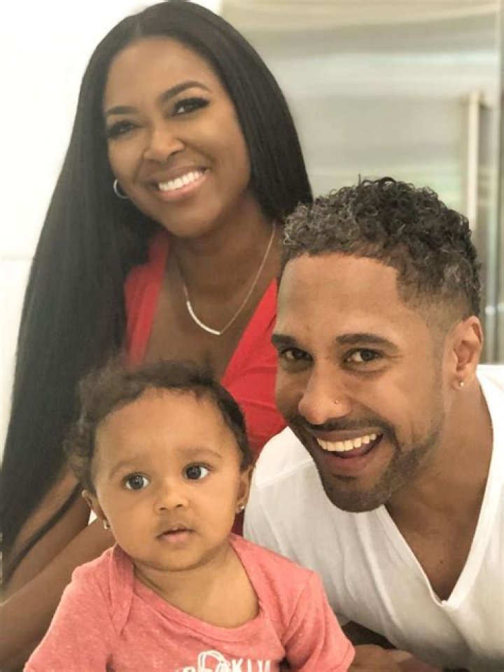 RHOA – Kenya Moore Says Having A Baby Made It Impossible To Be Intimate With Marc Daly