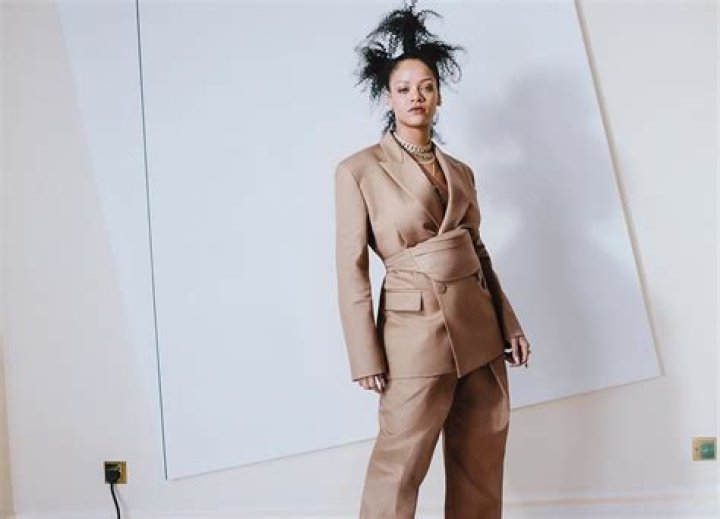 Rihanna Is Closer To Global Domination With London Move — Is She Living With Hassan Jameel?