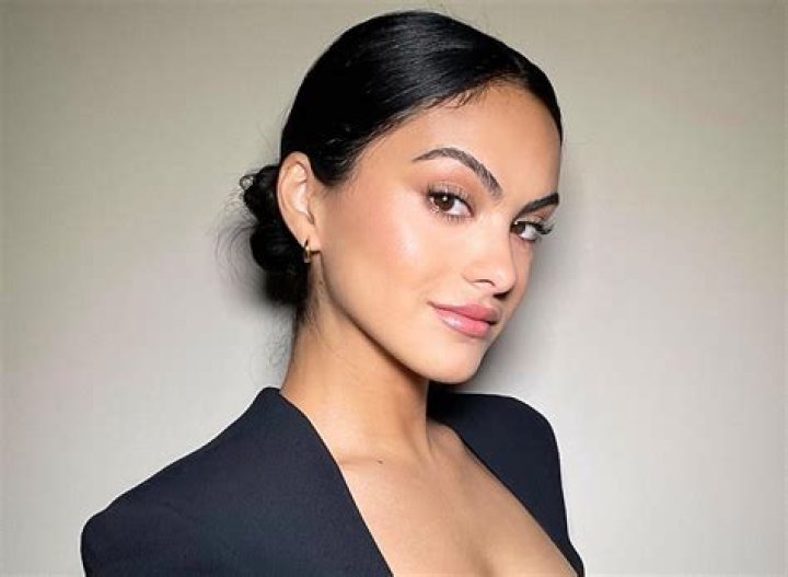 Riverdale Star Camila Mendes Shares Swimsuit Photo Saying "Thank You"
