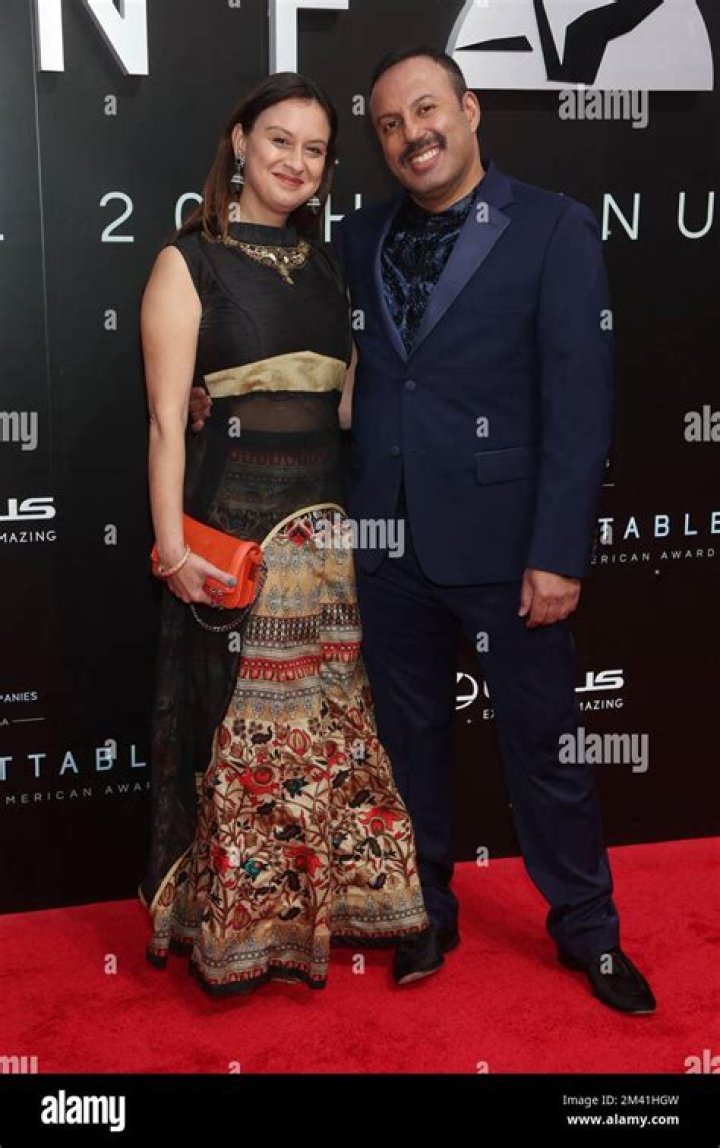 Rizwan Manji and Wife Taslim Manji Celebrated Their 18th Anniversary With Paan
