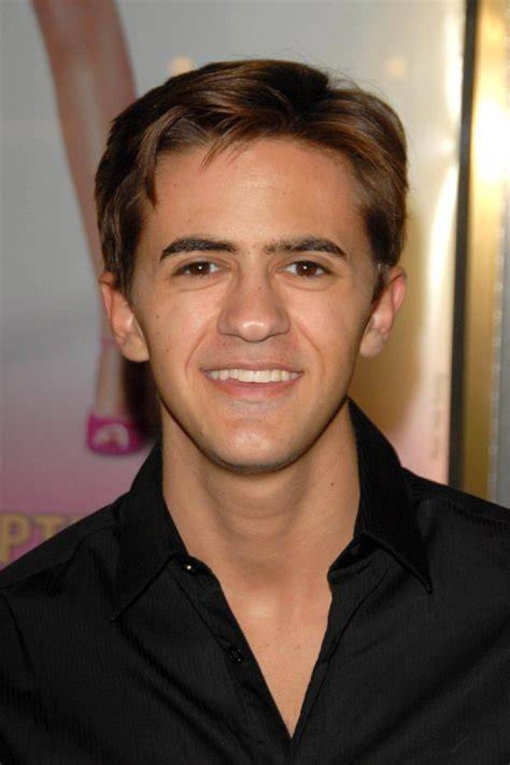 Rob Pinkston (Actor) Wiki, Bio, Age, Height, Weight, GF, Net Worth, Awards