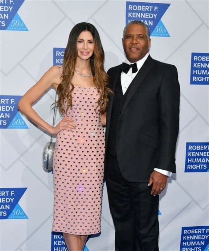 Robert F Smith’s Net Worth, Age, Height, Weight, Wife, Kids, Bio-Wiki