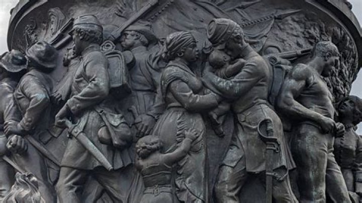 Robert Johnson Says ‘Black People Don’t Give A Damn’ About Confederate Statues — BET Founder Wants People To Focus On Real Change