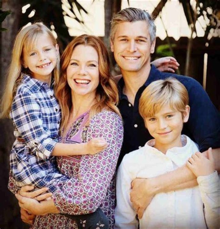 Robert Morris Wife; Debbie Morris Bio, Wiki, Age, Family and Gateway