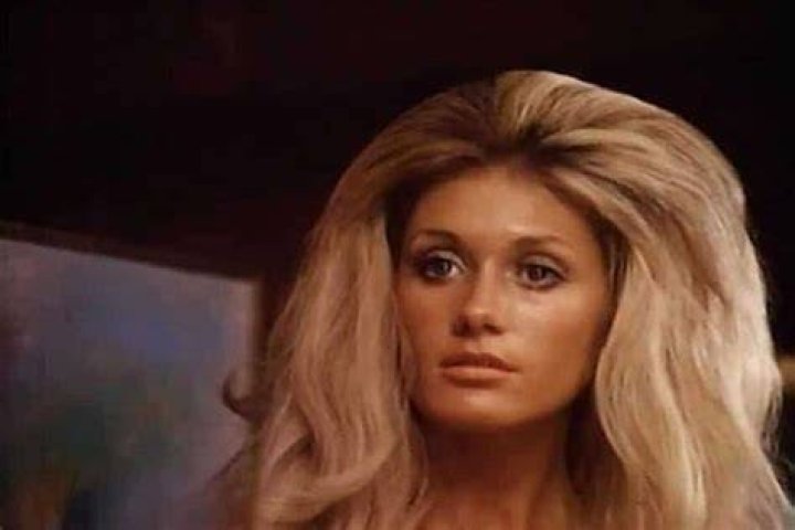 Robyn Hilton Bio, Net Worth, Where Is She Now, Is She Dead?