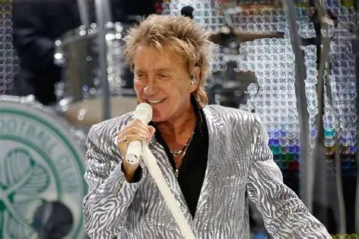 Rod Stewart And His Son Accused Of Punching Resort Staffer On New Year’s Eve