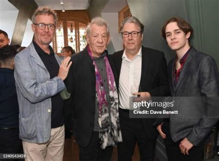 Roger Allam parents: Meet William Sydney, Kathleen Allam