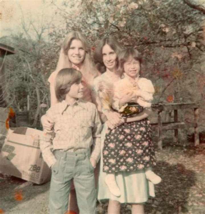 Ronnie Spector family, husband, children, parents, siblings