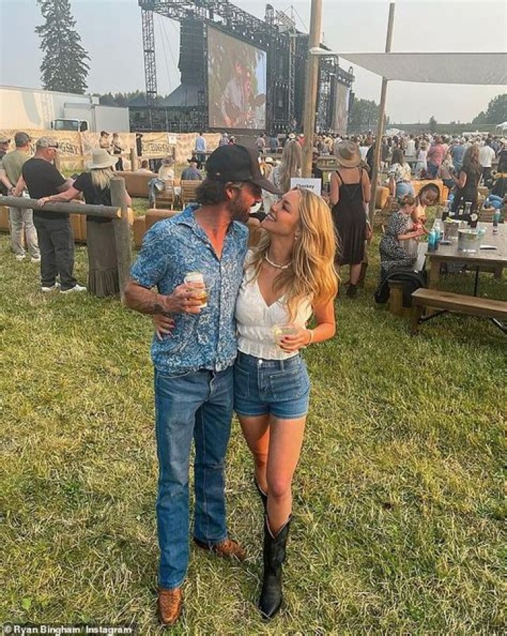 Ryan Bingham: Girlfriend, net worth, tattoos, smoking & body facts