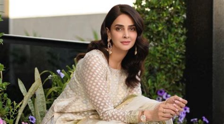 Saba Qamar Biography - Facts, Childhood, Family & Love Life of Pakiatani Actress