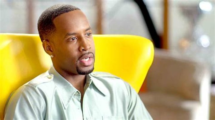 Safaree Is Paralyzed By Fear In This Video And Kirk Frost Completely Understands – Check Out What He’s Trying To Do!