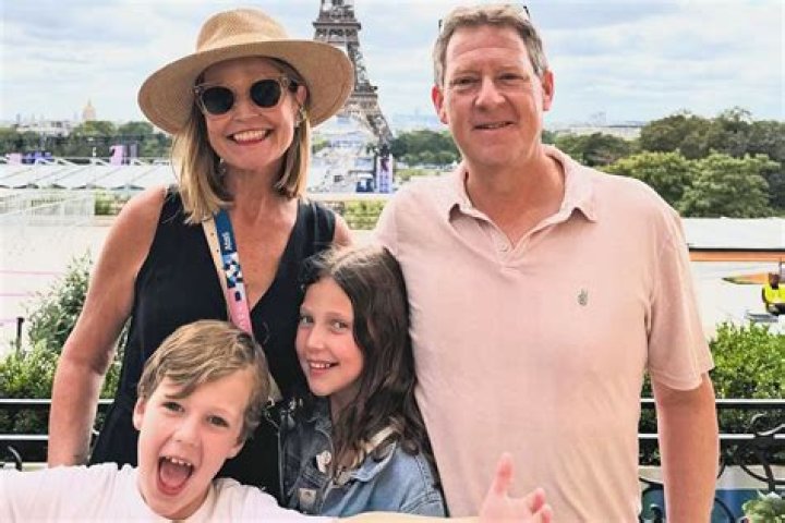 Samantha Woll family, husband, children, parents, siblings