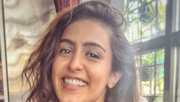 Samyuktha Hegde in Bathing Suit is "Poolside" — Celebwell