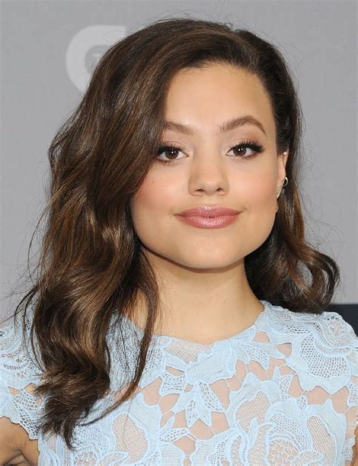 Sarah Jeffery Height Weight Bra Size Body Measurements Age Stats Facts