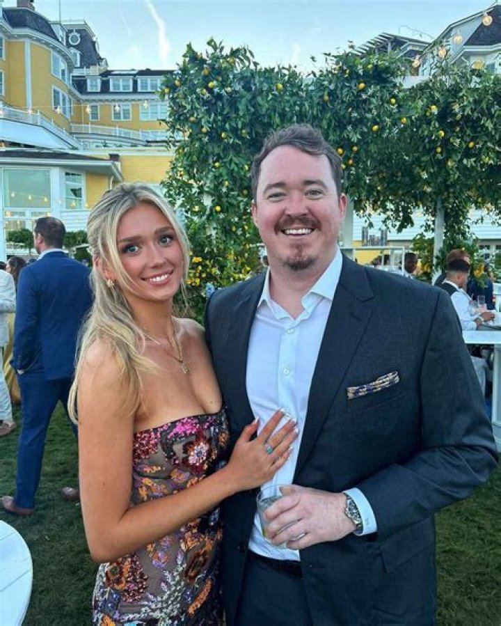 Shane Gillis’ Girlfriend (GF): Shih Ryan or Claire? Who Is His Wife?