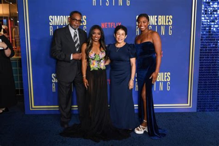 Simone Biles parents name, age, children, net worth