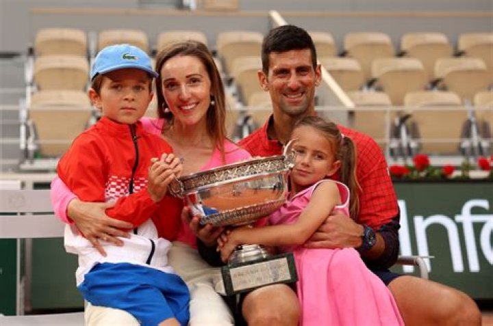Sinisa Mihajlovic family, wife , children, parents, siblings