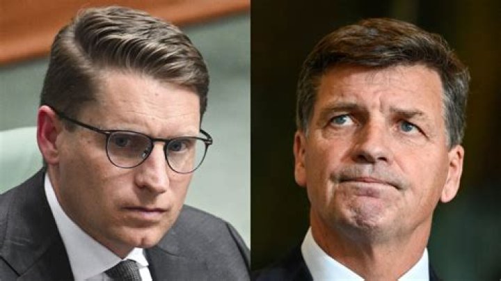 Skyy Moore parents: Timika Hastie, Roger Moore