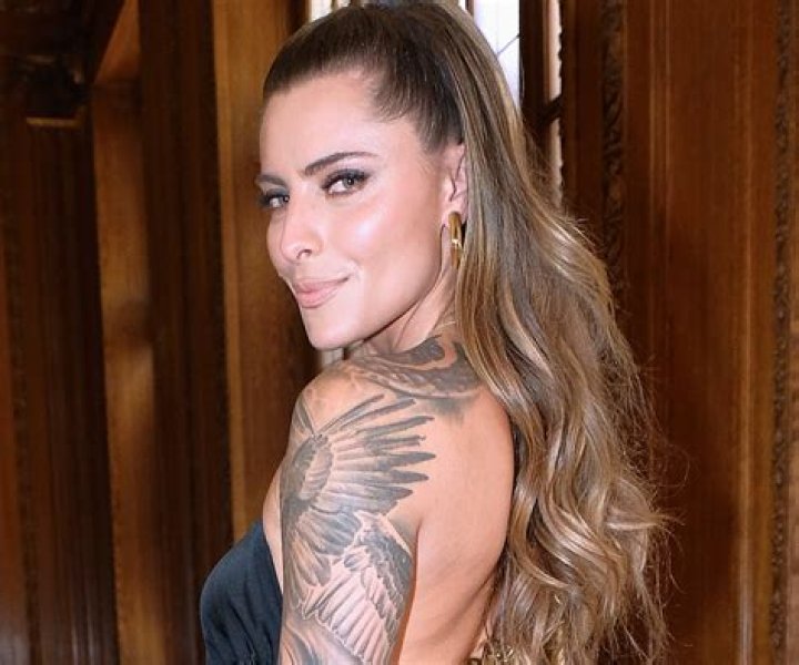 Sophia Thomalla in Bathing Suit Makes "Time to Relax" — Celebwell