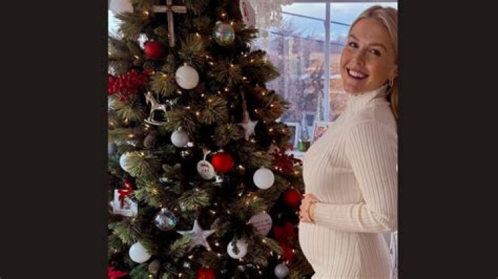 Sophie Turner Is Just Now Showing Off Her Baby Bump In Two Piece Photos