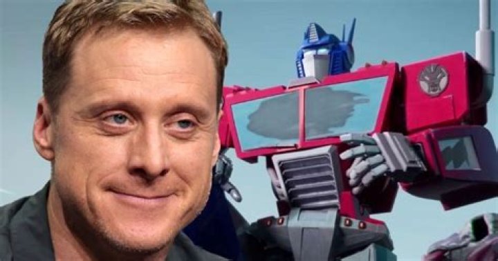 Stranger Things Star Reportedly Eyed For Transformers Role