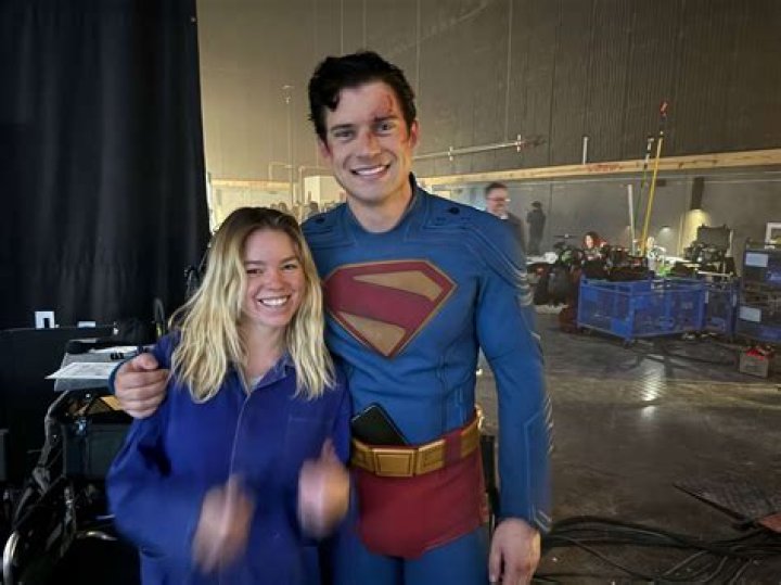 Supergirl Set Photo May Spoil A Big Twist In Upcoming 100th Episode