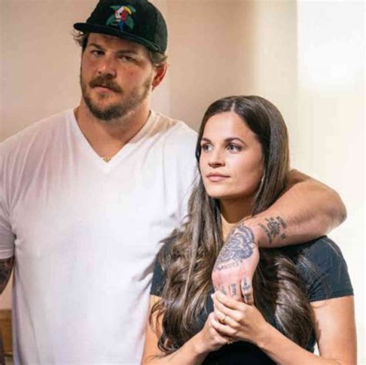 Taylin Gallacher: Taylor Lewan Wife, Age, Wiki, Family, Net Worth
