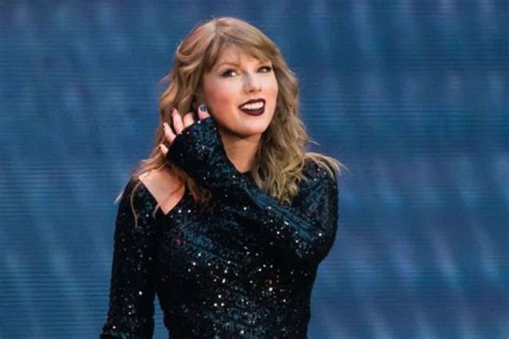Taylor Swift Reportedly Misses Being On Stage – Can’t Wait To Get Back On Tour!