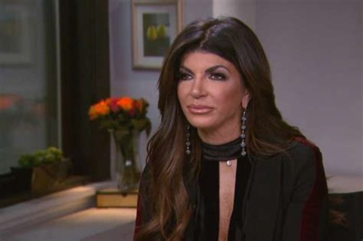 Teresa Giudice Leaning On Her Family After Dad’s Passing – She’s ‘Devastated’ But Happy He’s Done Suffering!