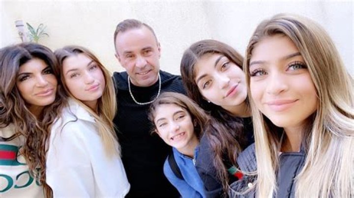 Teresa Giudice Looking Forward To NYE With Her Daughters Following Their Christmas With Their Dad